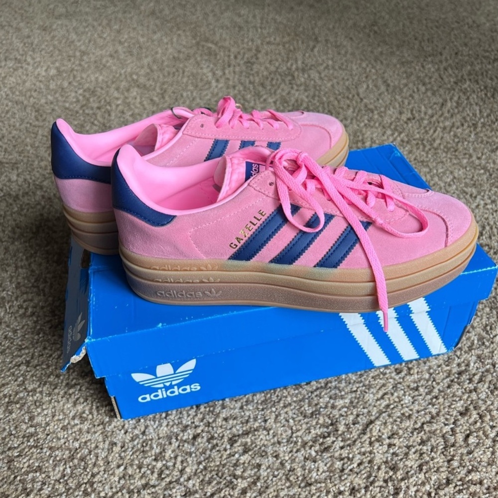 NWT Adidas Gazelle Bold